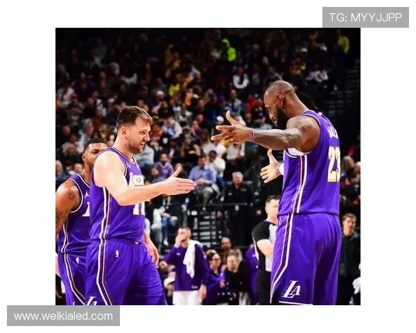 胜公牛后雷迪克批防守 东契奇控制情绪詹皇谈牺牲 胜公牛后雷迪克批防守 东契奇控制情绪詹皇谈牺牲